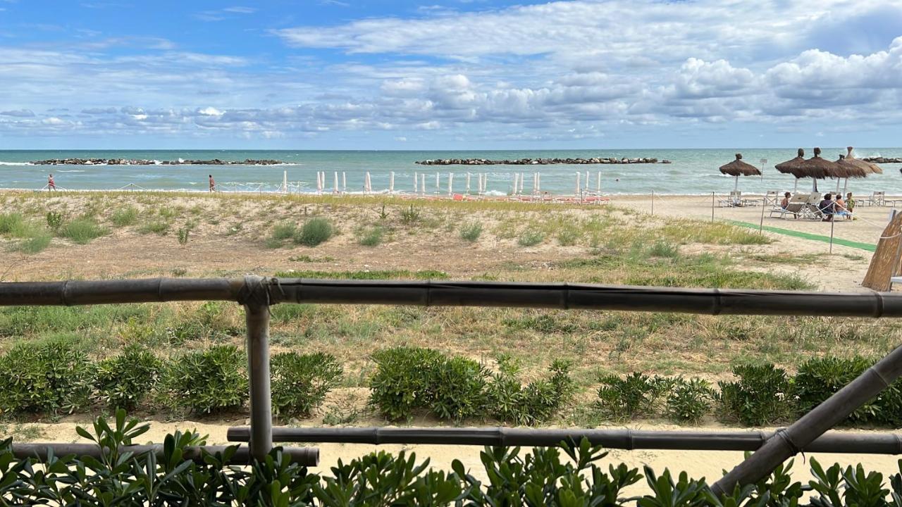 Abruzzodamare Amazing Apartments With Romantic Sea View Francavilla Al Mare Exterior foto
